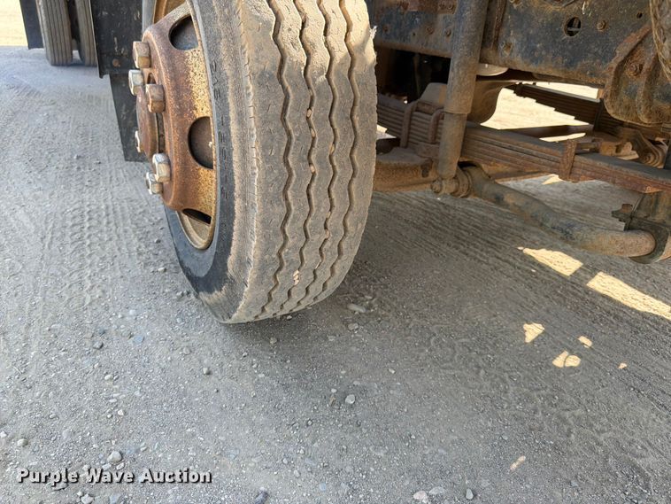 image for item FK0205 1999 Mitsubishi Fuso FH211 box truck