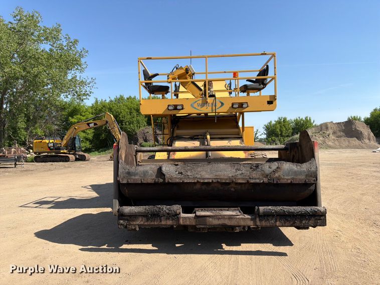 image for item FK0206 Weiler E1250 material transfer vehicle