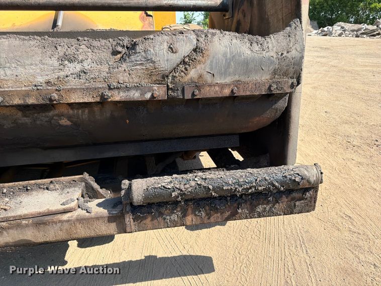 image for item FK0206 Weiler E1250 material transfer vehicle