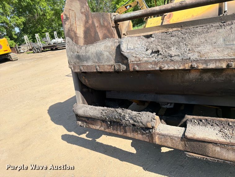 image for item FK0206 Weiler E1250 material transfer vehicle