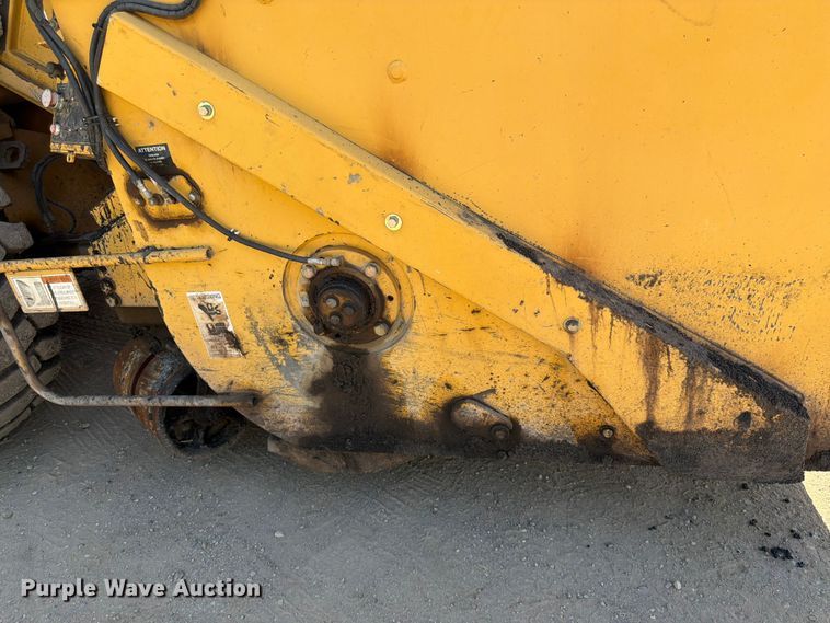 image for item FK0206 Weiler E1250 material transfer vehicle