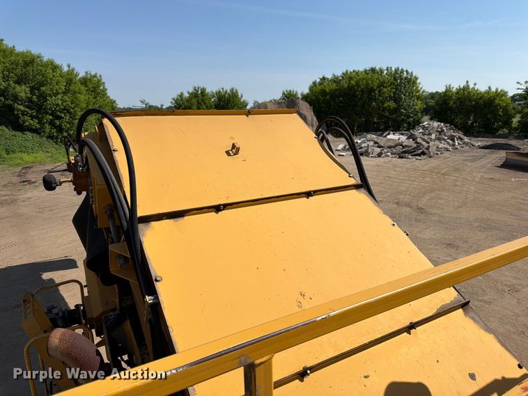 image for item FK0206 Weiler E1250 material transfer vehicle