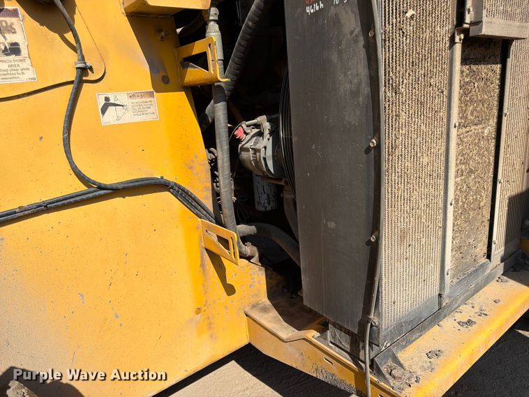 image for item FK0206 Weiler E1250 material transfer vehicle