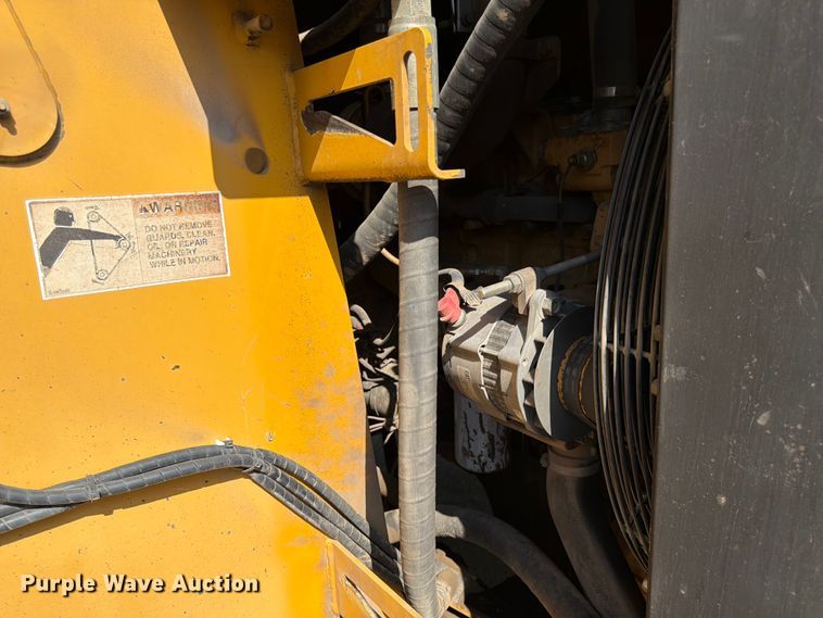 image for item FK0206 Weiler E1250 material transfer vehicle