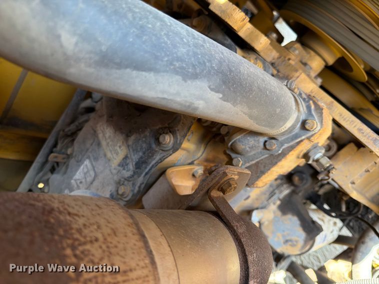image for item FK0206 Weiler E1250 material transfer vehicle