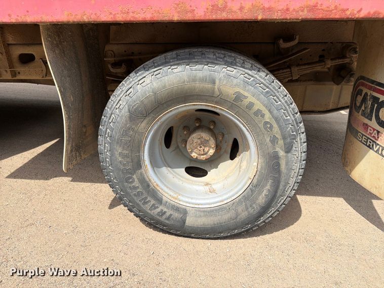 image for item FK0211 2004 Ford F350 Super Duty Crew Cab flatbed pickup truck