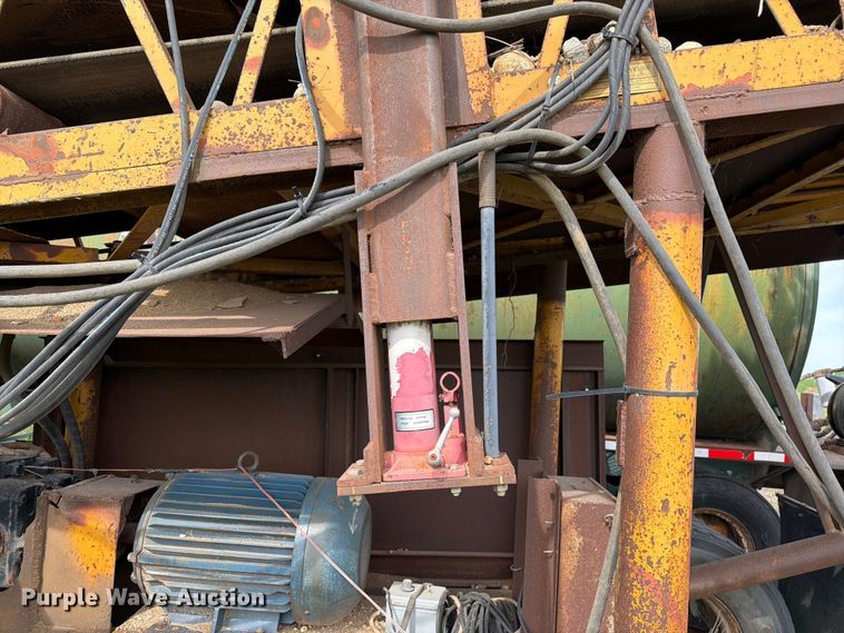 image for item FK0214 Conveyor dozer trap conveyor