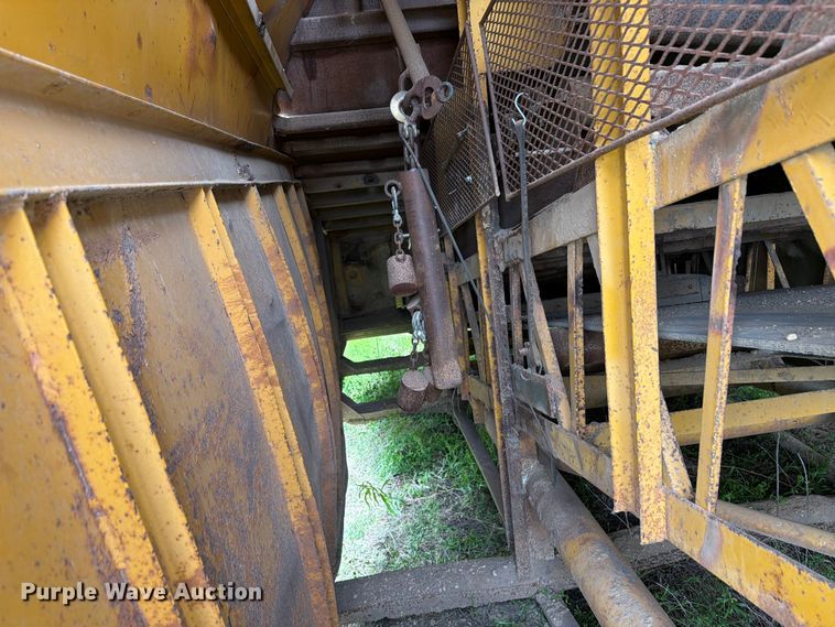 image for item FK0214 Conveyor dozer trap conveyor