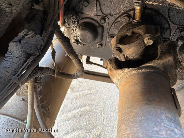 image for item FK0223 1991 International 8200 tank truck