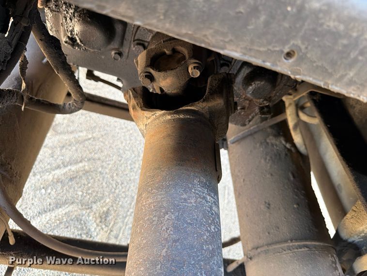 image for item FK0223 1991 International 8200 tank truck