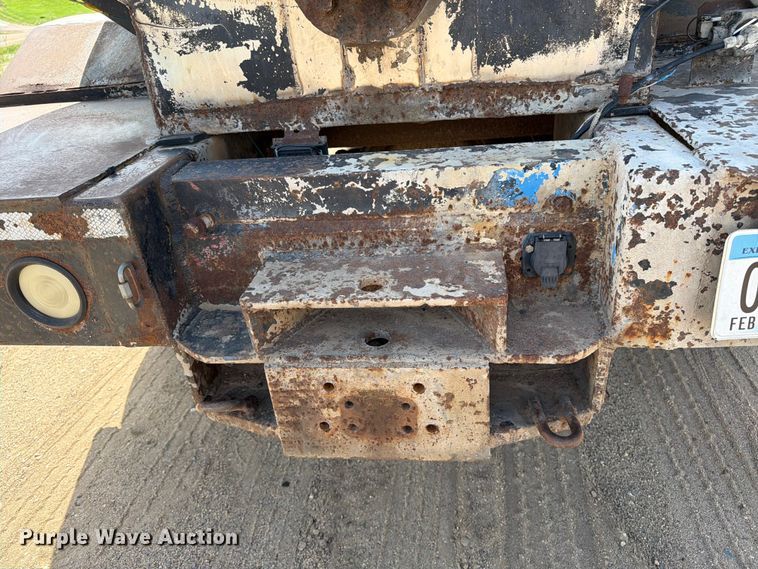 image for item FK0223 1991 International 8200 tank truck