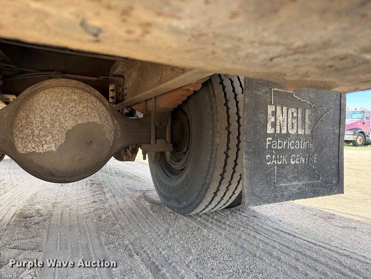 image for item FK0223 1991 International 8200 tank truck