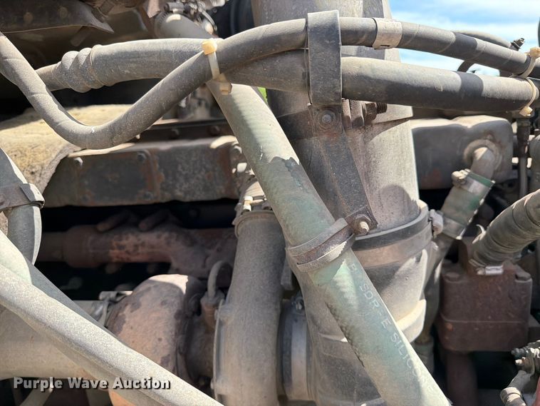 image for item FK0223 1991 International 8200 tank truck