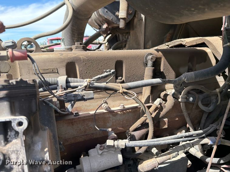 image for item FK0223 1991 International 8200 tank truck