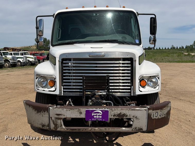 image for item FK0224 2006 Freightliner Business Class M2 oil distributor truck