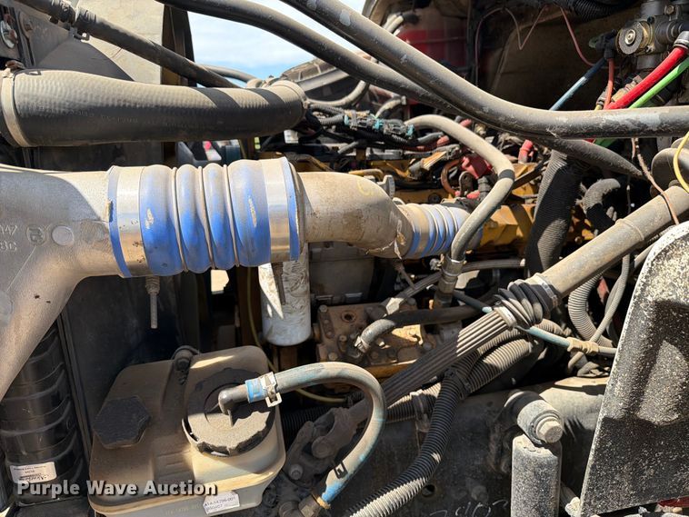 image for item FK0224 2006 Freightliner Business Class M2 oil distributor truck