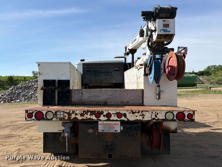 image for item FK0229 1998 International 4700 utility / service truck