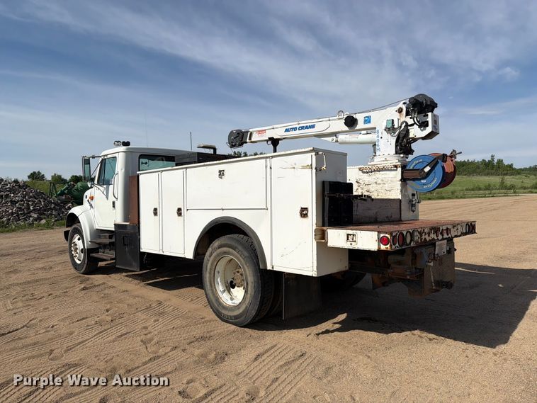 image for item FK0229 1998 International 4700 utility / service truck