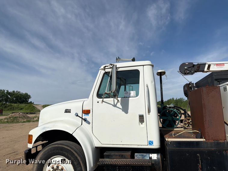 image for item FK0229 1998 International 4700 utility / service truck