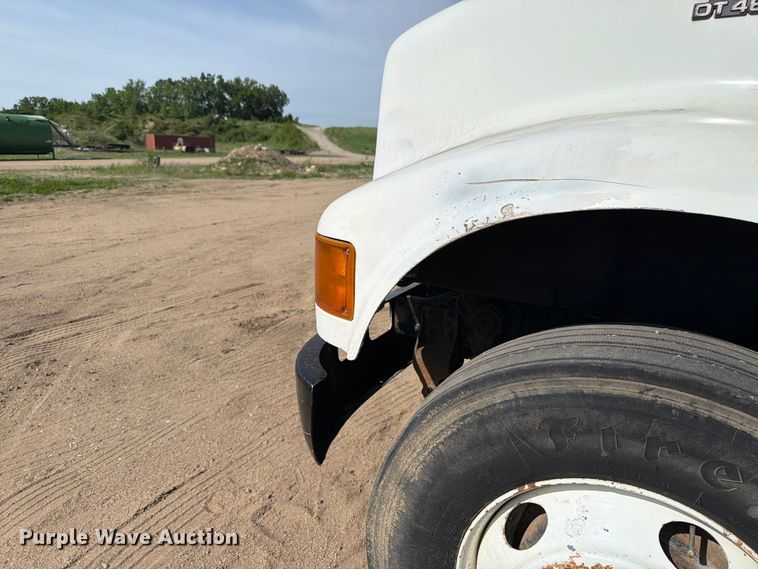 image for item FK0229 1998 International 4700 utility / service truck