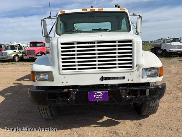 image for item FK0229 1998 International 4700 utility / service truck