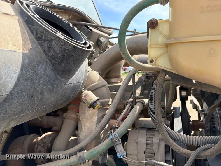 image for item FK0229 1998 International 4700 utility / service truck