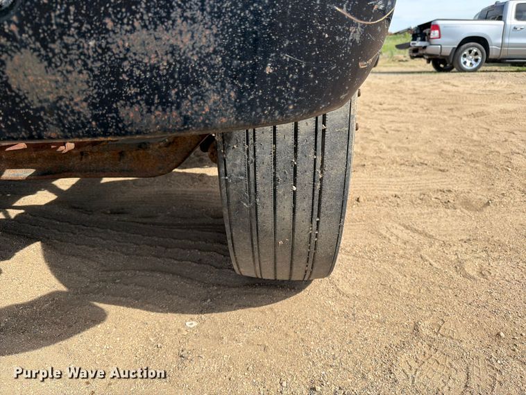 image for item FK0229 1998 International 4700 utility / service truck