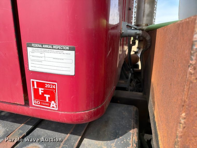 image for item FK0230 1984 International 2575 tank truck