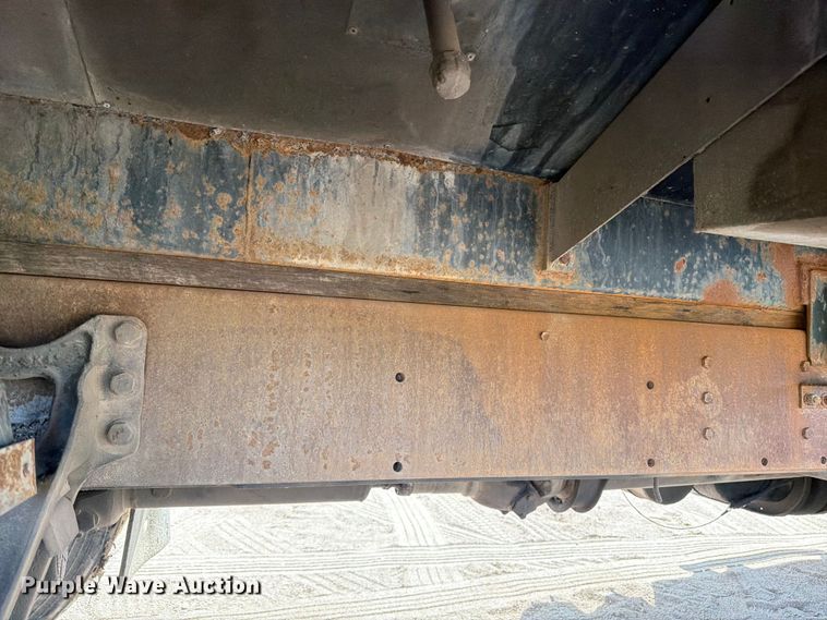 image for item FK0230 1984 International 2575 tank truck