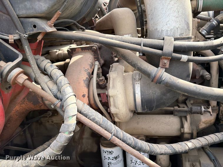 image for item FK0230 1984 International 2575 tank truck