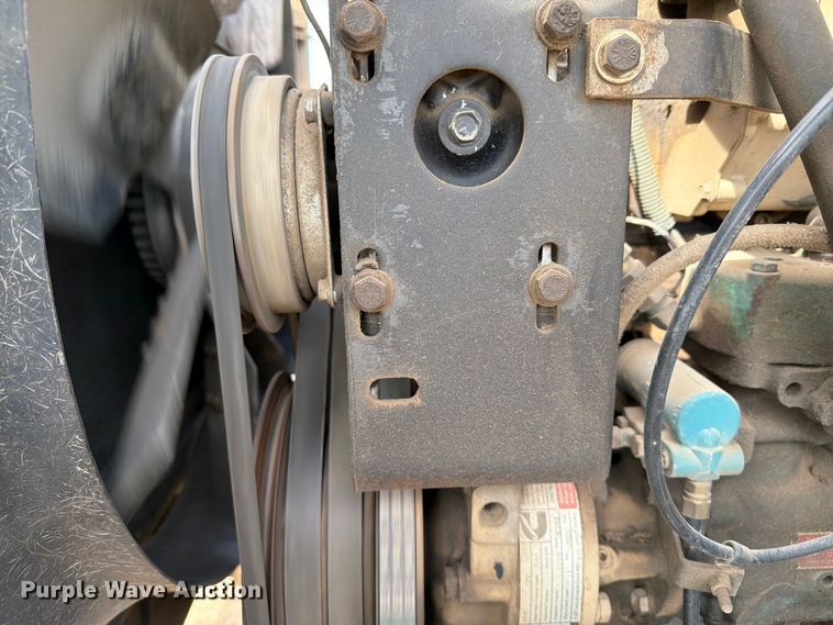 image for item FK0230 1984 International 2575 tank truck
