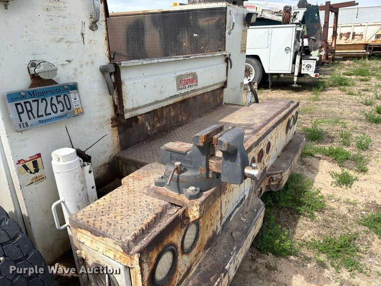 image for item FK0232 2007 International 4200 utility / service truck