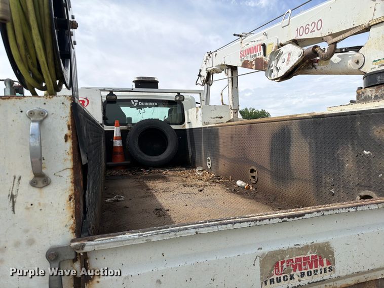 image for item FK0232 2007 International 4200 utility / service truck