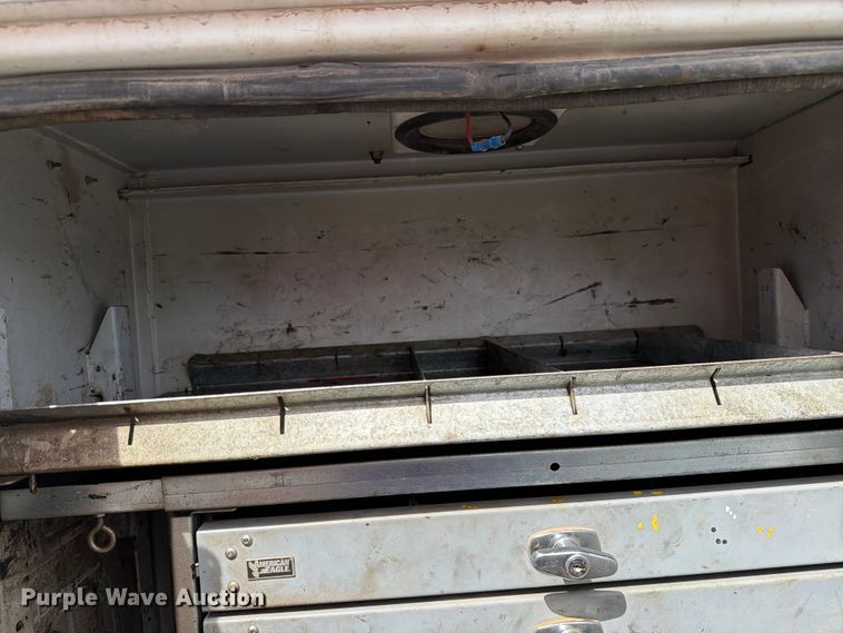 image for item FK0232 2007 International 4200 utility / service truck