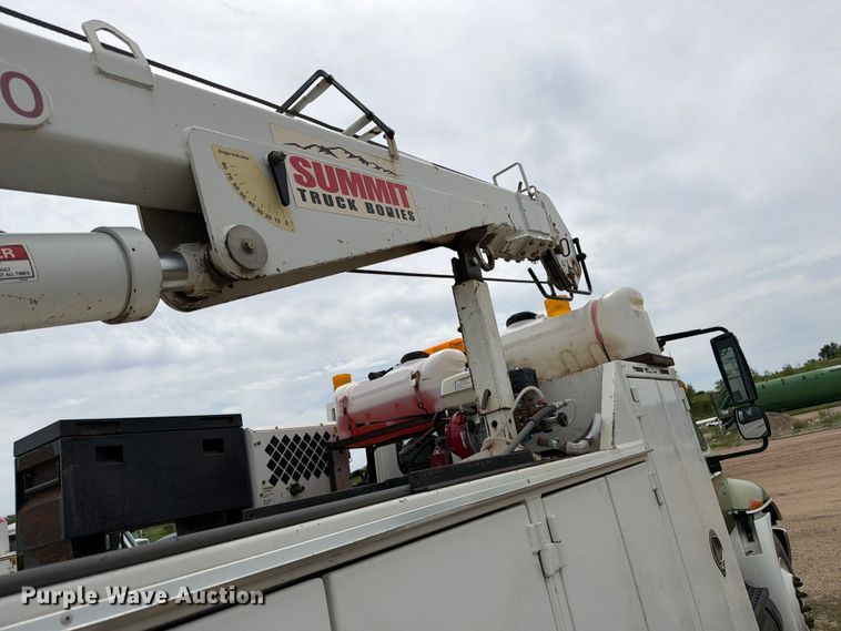 image for item FK0234 2007 International 4200 utility / service truck