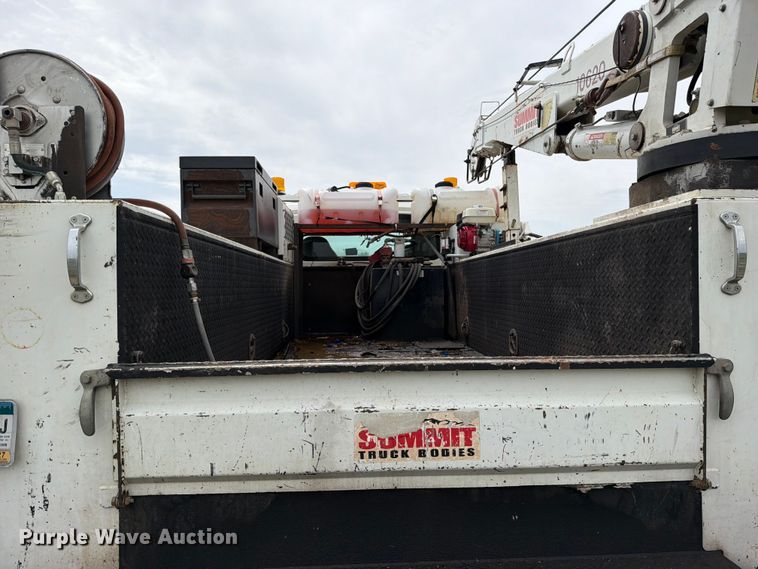 image for item FK0234 2007 International 4200 utility / service truck