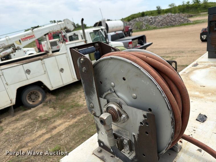 image for item FK0234 2007 International 4200 utility / service truck