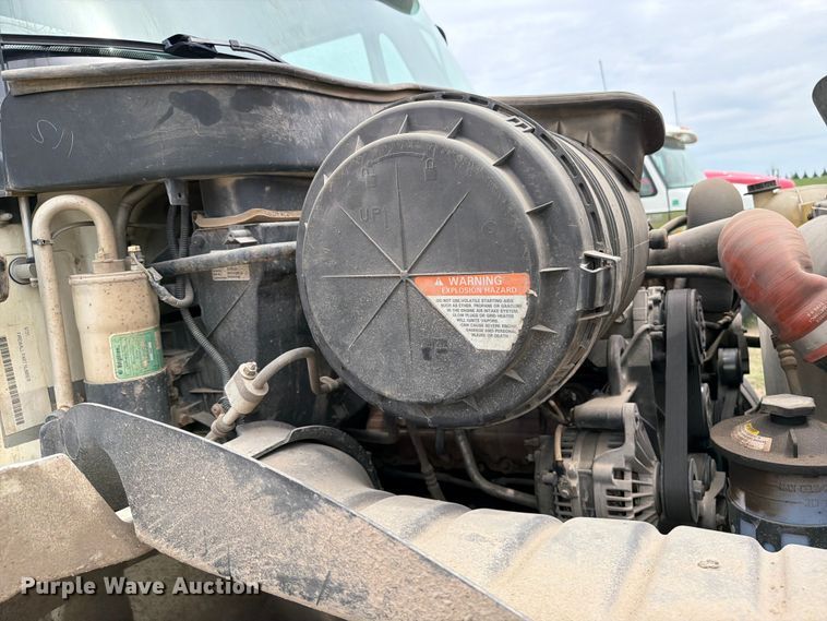 image for item FK0234 2007 International 4200 utility / service truck