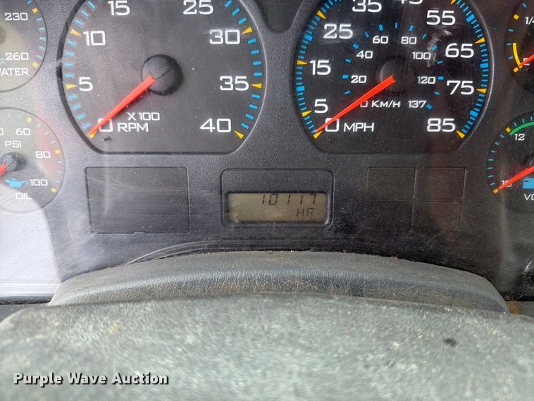 image for item FK0234 2007 International 4200 utility / service truck