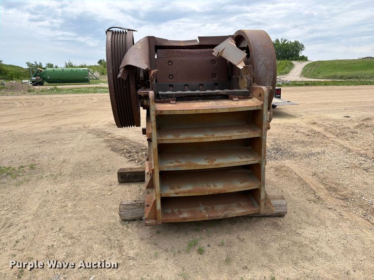 image for item FK0237 2003 Trio jaw crusher