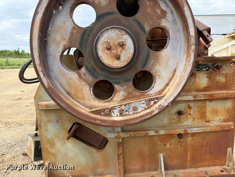 image for item FK0237 2003 Trio jaw crusher