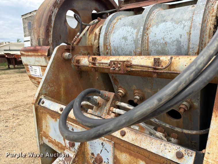 image for item FK0237 2003 Trio jaw crusher