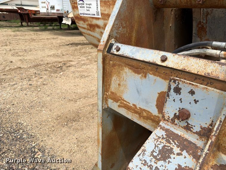image for item FK0237 2003 Trio jaw crusher
