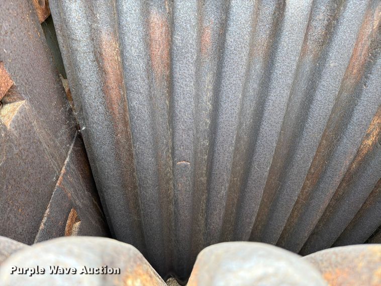image for item FK0237 2003 Trio jaw crusher