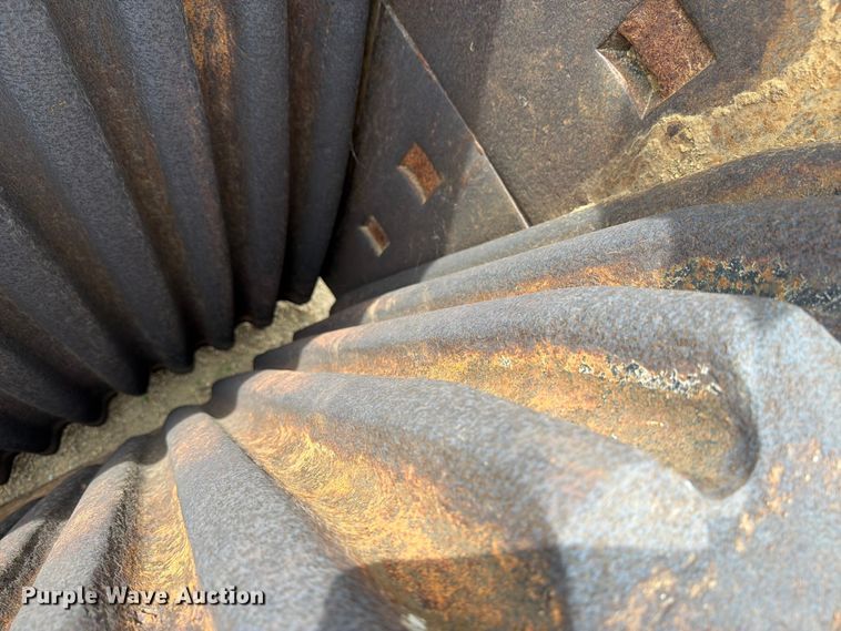 image for item FK0237 2003 Trio jaw crusher
