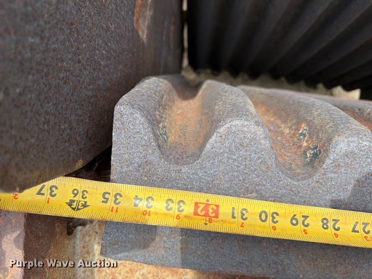image for item FK0237 2003 Trio jaw crusher