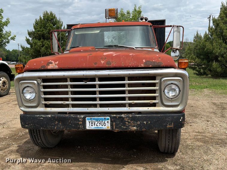 image for item FK0241 1976 Ford Custom Cab flatbed truck