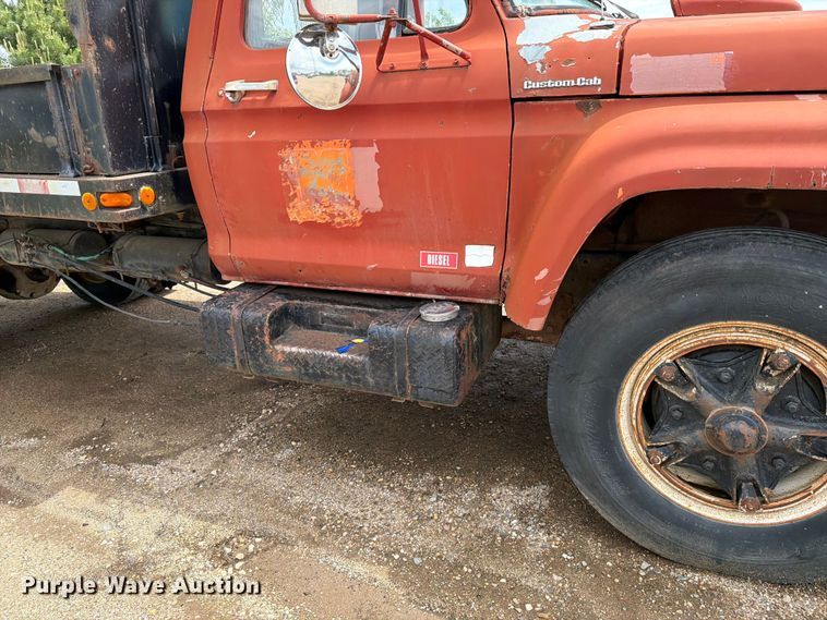 image for item FK0241 1976 Ford Custom Cab flatbed truck