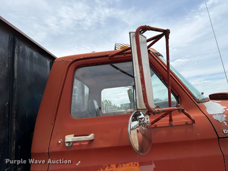 image for item FK0241 1976 Ford Custom Cab flatbed truck