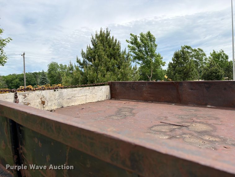 image for item FK0241 1976 Ford Custom Cab flatbed truck